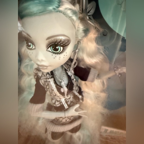 Nwt Monster High Doll Lagoona Blue Reel Drama NRFB - Picture 4 of 8